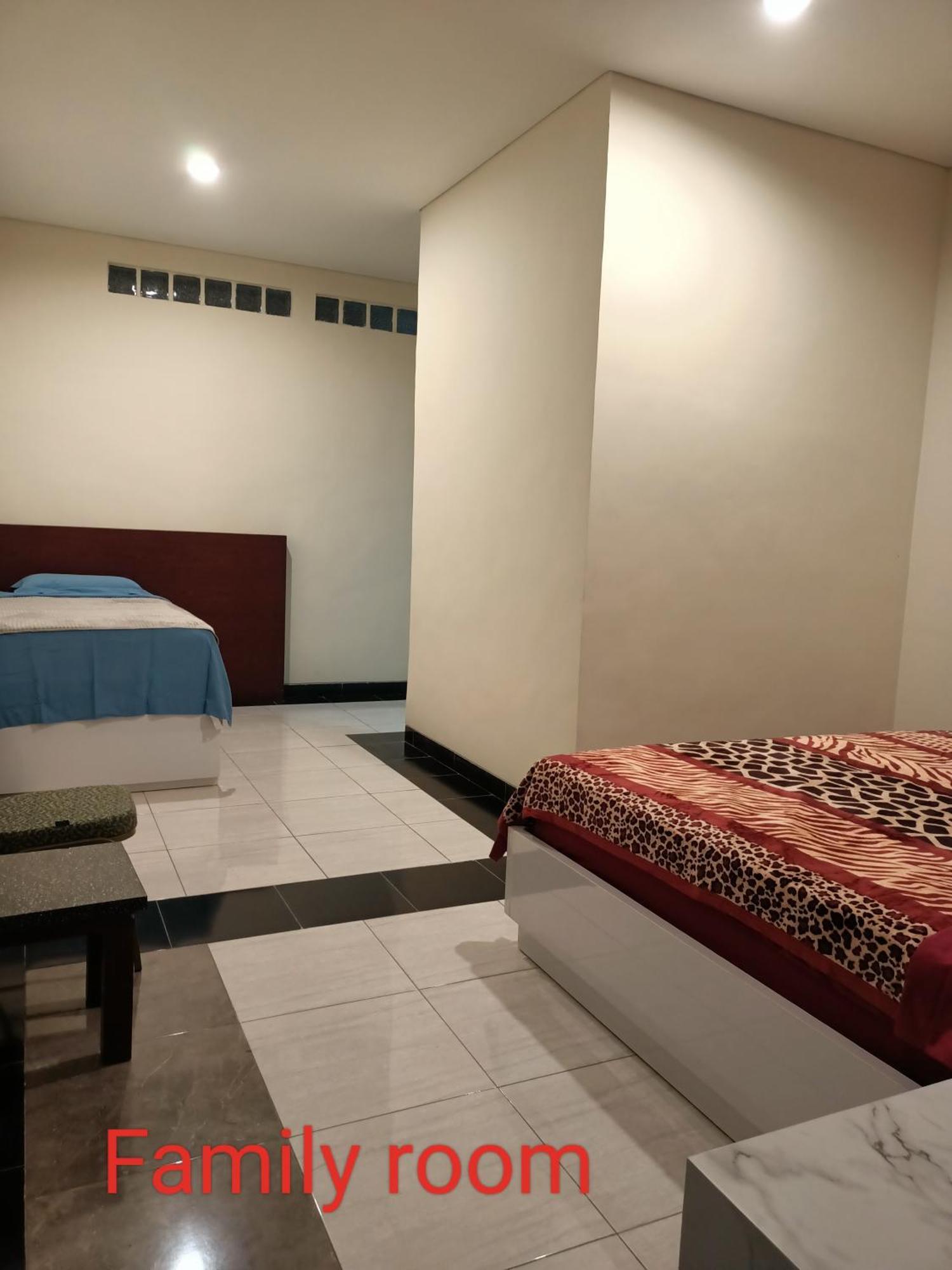 Chacha Homestay & Dormitory Ruteng Eksteriør bilde